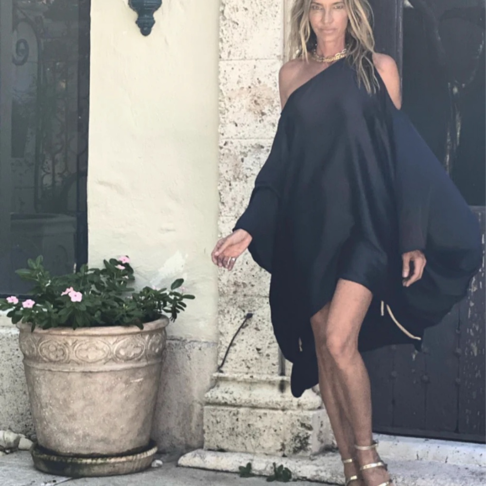 Ramona LaRue Riri black silk kaftan